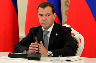 Медведев распределил поручения по охране труда